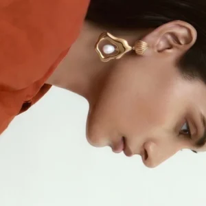 The Classic Stud Earrings